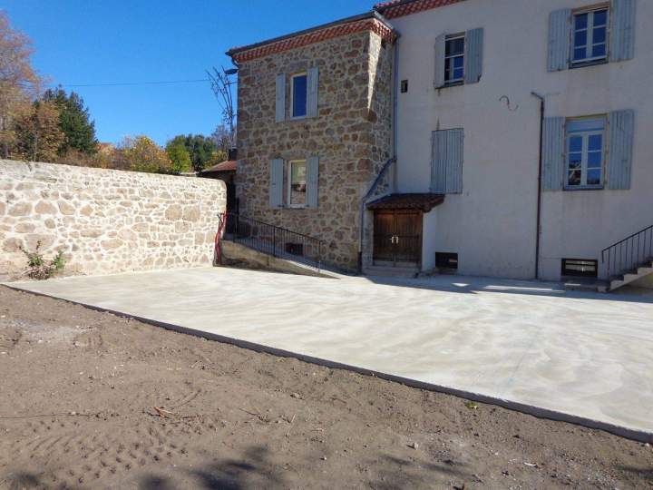 Aménagement extérieur Empurany
