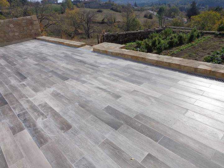 Carrelage extérieur Empurany